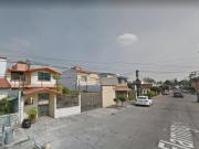 Casa en Las Arboledas, excelente ubicación. Remate bancario