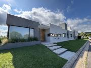 Casa en Las Cañitas Barrio Privado. 3 dormitorios