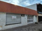 Casa en venta 2 dormitorios patio terreno en Las Delicias