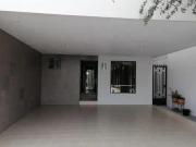 Casa en Las Lomas en RENTA