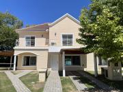 Casa en Las Margaritas Pilar Estilo Dúplex