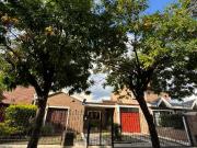 Casa en Las Rosas Cochera doble Quincho Pileta