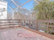Casa en Liniers 5 ambientes Cochera Ingreso por 2 calles