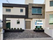 CASA EN LOMALTA TRES MARIAS MORELIA MICHOACAN