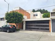 Casa en Lomas Cuarta Sección