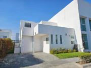 CASA EN LOMAS DE ANGELÓPOLIS II