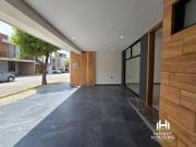 CASA EN LOMAS DE ANGELOPOLIS PUEBLA PREVENTA CON 3...