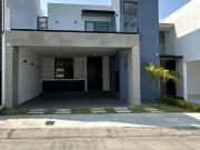 Casa en Lomas del Dorado