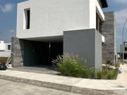 Casa en Lomas del Dorado
