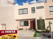 Casa en Lomas del Marqués