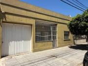 Casa en Lomas Del Mirador, tres ambientes