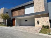 CASA EN LOMAS DEL MOLINO III