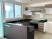 Casa en lomas del Valle 4 recámaras