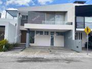 Casa en Loretta Dos en venta Casa en Loretta Dos en venta