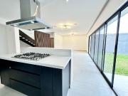 Casa en Los cristales, Las esmeraldas residencial