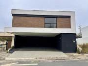 Casa en Los cristales, Las esmeraldas residencial