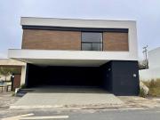 Casa en Los cristales, Las esmeraldas residencial