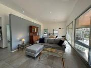 Venta. Casa. 5 ambientes. 2 cocheras. Parque. Pileta....