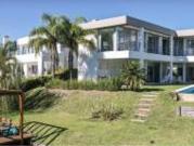 Casa en Los Lagos Nordelta al agua