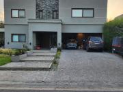 Casa en Los Naranjos Canning venta 6 ambientes dos tres...