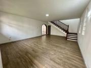 Casa en Los Palos Grandes 350m2 ChrP