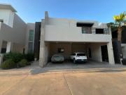 Casa en Los Santos Residencial