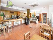 ¡CASA EN MARACENA CON NEGOCIO!