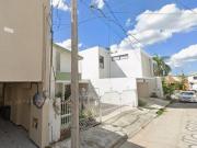 CASA EN MEXICO NORTE MERIDA YUCATAN. CASA EN REMATE. FQA