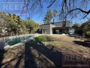 Casa en Miraflores C. C. Tres dormitorios mas dependencia