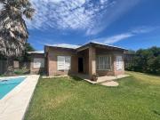 Casa en Monseñor Seraffini esq. Oses. N° 3015