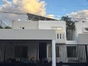 Casa en MONTEBELLO con PANELES en RENTA