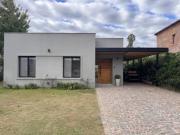 Casa en Nautico Escobar con pileta. APTO CREDITO!