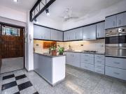 Casa en Ocampo 3000, 4 dormitorios, quincho, pileta