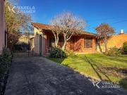 Casa en Pacheco con gran lote!