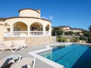 Casa en Palau Saverdera con licencia turística y piscina...