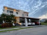 Casa en Paraíso Country Club