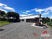 Casa en parcelación a 25 min de Pereira, sector La Palmilla