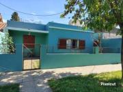 Casa en Parque Quirno de 3 ambientes con fondo