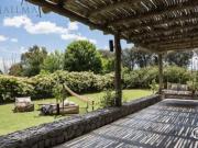 Casa 4 Dormitorios en Alquiler/Venta en La Berlina, Pilará