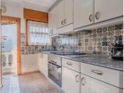 Casa en planta baja con 5 dormitorios y parcela privada...