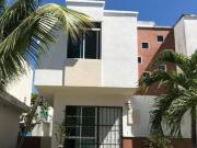 CASA EN PLAYA AZUL PLAYA DEL CARMEN