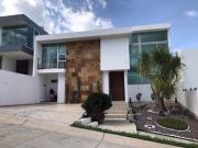 Casa en Porta Toscana con 3 rec?maras con ba?o y...