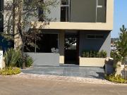Casa en venta en coto Alpes en Vistas Altozano de 3 Niveles