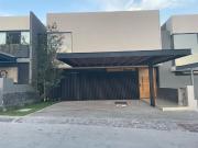 Casa en Pre venta ubicada en Fraccionamiento Altozano