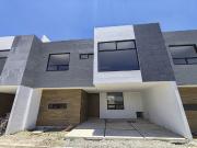 CASA EN PREVENTA DE 3 RECÁMARAS EN REAL DEL CAMINO