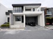 CASA VENTA $11,000,000 MN CARRETERA NACIONAL...