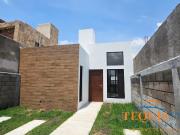 CASA EN PREVENTA EN COL. ADOLFO LOPEZ TEQUISQUIAPAN UNA...