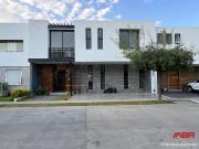 ¡Casa en PREVENTA en Condominio Parque Virreyes!