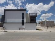 CASA EN PREVENTA EN ESQUINA DISEÑO EXCLUSIVO EN LA...