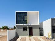 Casa en preventa en Providencia Residencial con alberca...